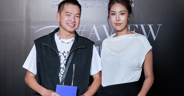 Quang Minh cùng vợ kém tuổi đi sự kiện, tiết lộ cuộc sống hôn nhân: góc nhìn mới cho người chơi Việt - hình ảnh - hi88vipvn.com Quang Minh cùng vợ kém tuổi đi sự kiện, tiết lộ cuộc sống hôn nhân: góc nhìn mới cho người chơi Việt - hình ảnh - hi88vipvn.com