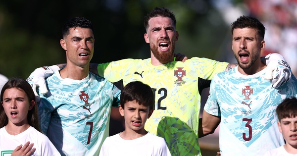 Ronaldo và Bồ Đào Nha ‘mang’ Diogo Jota đến World Cup 2026: Hành động đặc biệt khiến khán giả rơi lệ! - hình ảnh - hi88vipvn.com Ronaldo và Bồ Đào Nha ‘mang’ Diogo Jota đến World Cup 2026: Hành động đặc biệt khiến khán giả rơi lệ! - hình ảnh - hi88vipvn.com