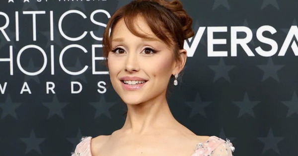 Thưởng tân thủ Hi88 và tin nóng từ làng nhạc: Ariana Grande chinh phục top 1 Billboard lần thứ 10 - hình ảnh - hi88vipvn.com