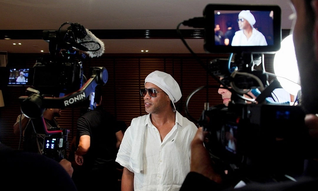 Ronaldinho trở lại sân cỏ ở tuổi 46: Huyền thoại Brazil ký hợp đồng với CLB Ravenna - hình ảnh - hi88vipvn.com