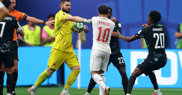 Hi88 cược bóng đá: Vì sao trận Ma Rốc vs Canada bị tạm dừng chỉ sau 1 giây? - hình ảnh - hi88vipvn.com Hi88 cược bóng đá: Vì sao trận Ma Rốc vs Canada bị tạm dừng chỉ sau 1 giây? - hình ảnh - hi88vipvn.com