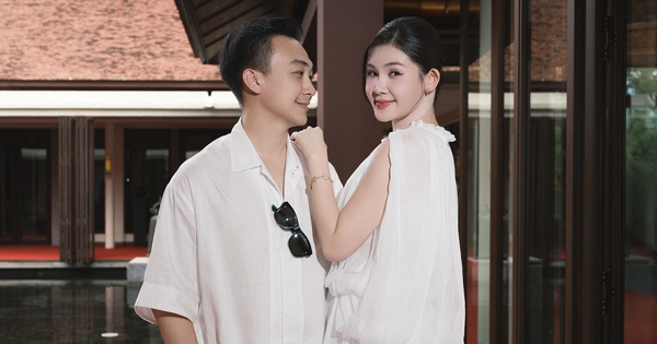 Vợ chồng Lê Âu Ngân Anh tình tứ tại sự kiện thời trang: Hạnh phúc viên mãn sau hôn nhân - hình ảnh - hi88vipvn.com Vợ chồng Lê Âu Ngân Anh tình tứ tại sự kiện thời trang: Hạnh phúc viên mãn sau hôn nhân - hình ảnh - hi88vipvn.com